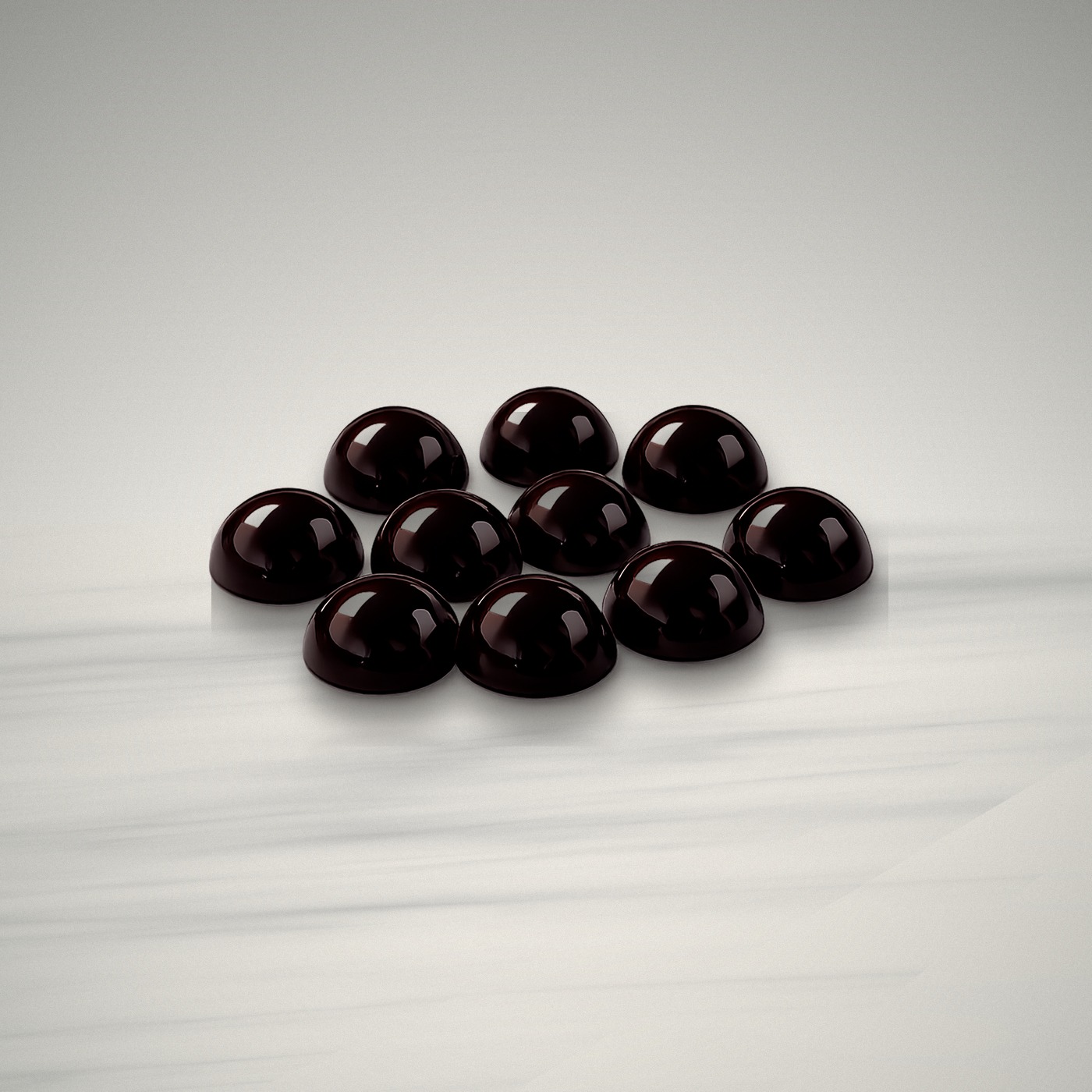 MICRO ZEN DARK — dark chocolate pieces, wider view